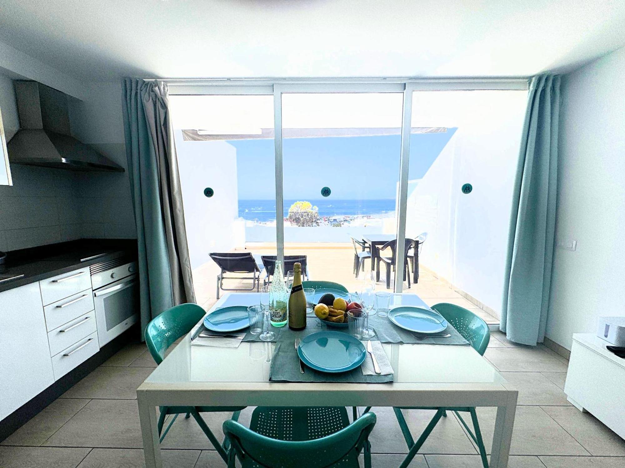 Arthouse Sea View - Acquamarina E Zaffiro Villa Puerto del Carmen  Luaran gambar